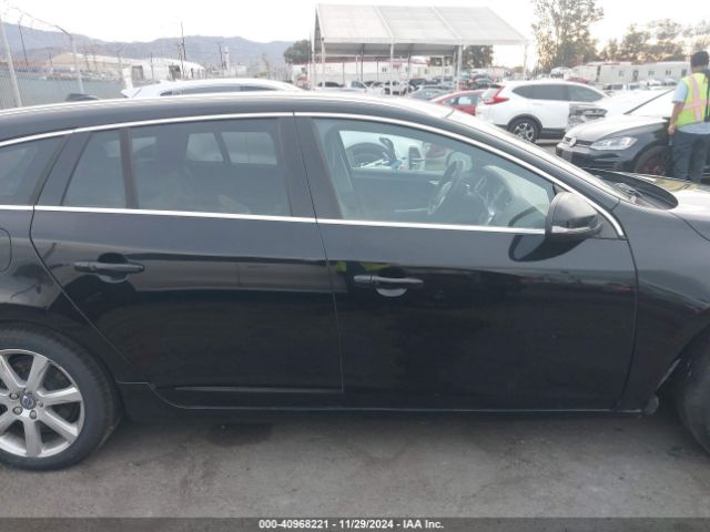 YV140MEK9H1335356 Volvo V60 T5 Premier