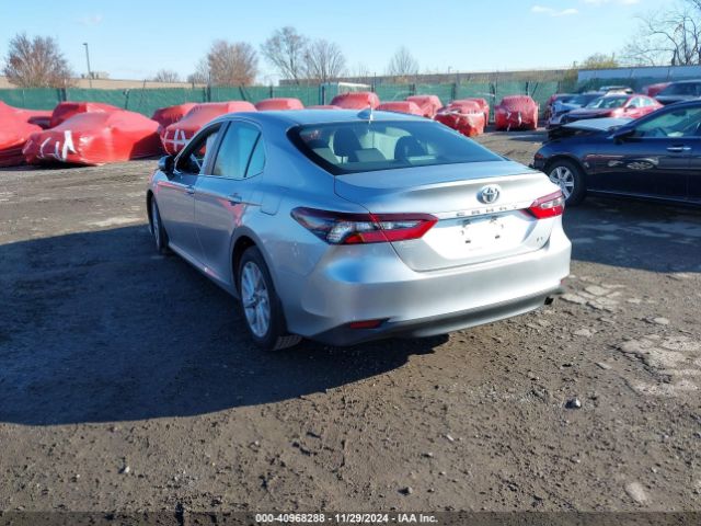 4T1C11AK6MU611127 Toyota CAMRY LE