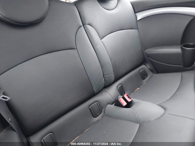 2010 MINI COOPER S CLUBMAN WMWMM3C58ATP76503 Photo 7