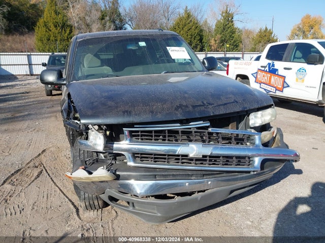 40968338 :رقم المزاد ، 3GNEC16Z15G185940 vin ، 2005 Chevrolet Suburban 1500 Ls مزاد بيع