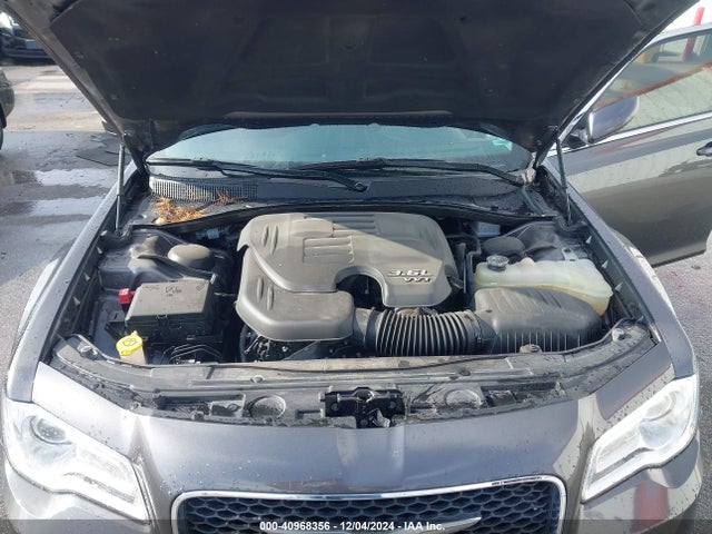 2C3CCAAG6JH320270 Chrysler 300 Touring