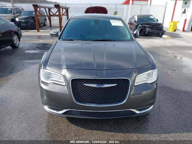 2C3CCAAG6JH320270 Chrysler 300 Touring