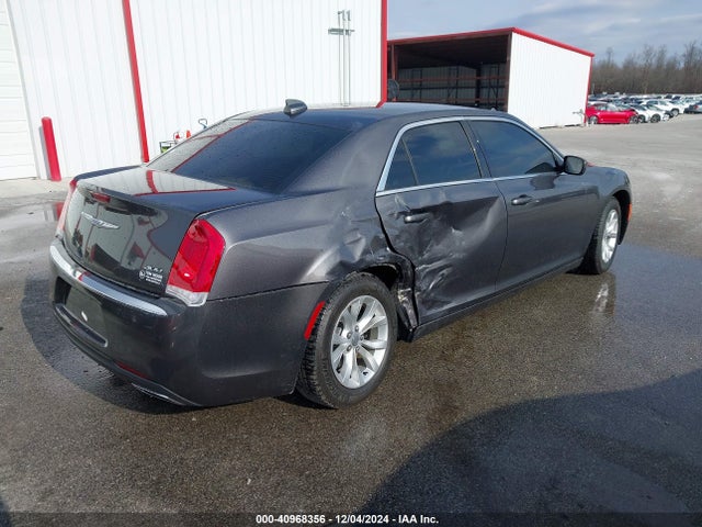 2C3CCAAG6JH320270 Chrysler 300 Touring