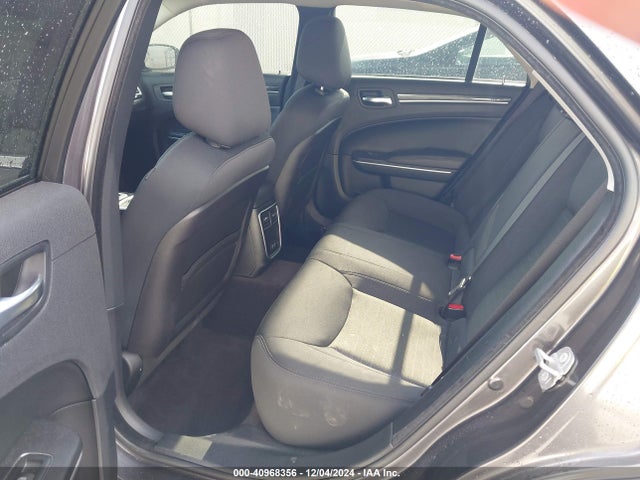 2C3CCAAG6JH320270 Chrysler 300 Touring