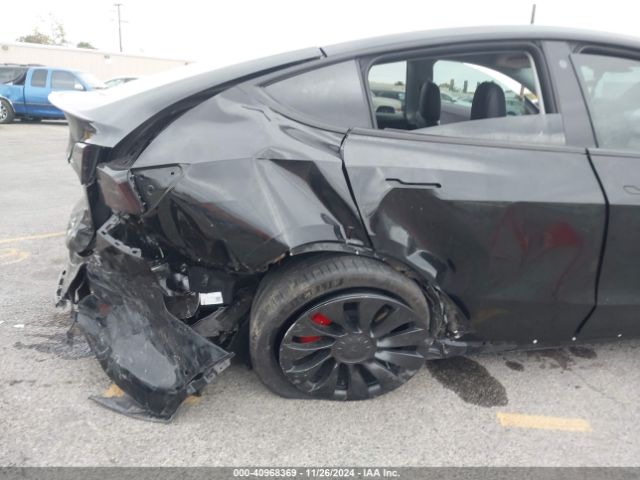 7SAYGDEF6NF453649 Tesla Model Y Performance Dual Motor All-wheel Drive