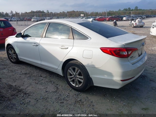 Hyundai SONATA SE 2015 5NPE24AF7FH187792 Image 3