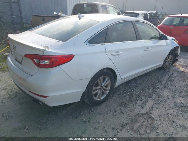 Hyundai SONATA SE 2015 5NPE24AF7FH187792 Image 4