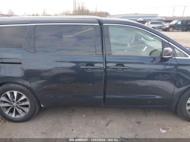 KNDMC5C1XG6157634 KIA Sedona Sx