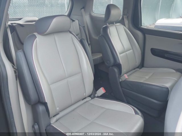 KNDMC5C1XG6157634 KIA Sedona Sx