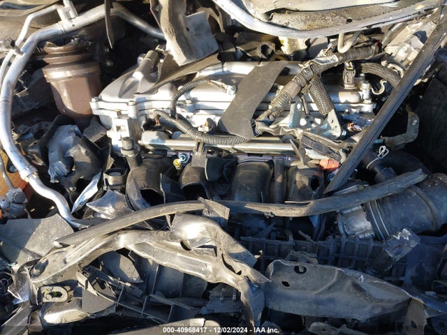 Toyota C-HR LE 2021 JTNKHMBX4M1117112 Image 10