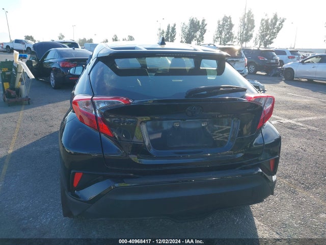 Toyota C-HR LE 2021 JTNKHMBX4M1117112 Image 16