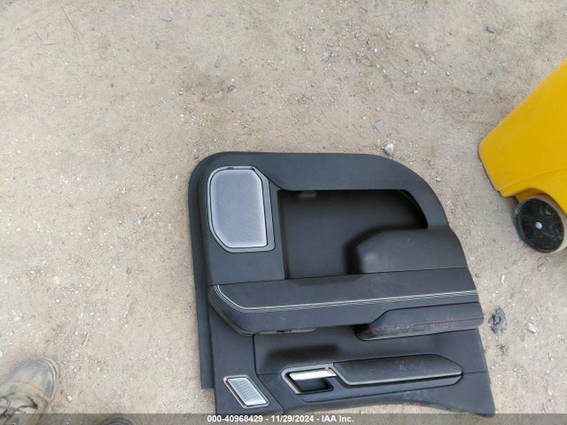3GTUUFEL3NG668082 GMC Sierra 1500 4wd  Short Box At4x