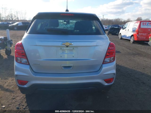 KL7CJKSB7JB611537 Chevrolet TRAX LS