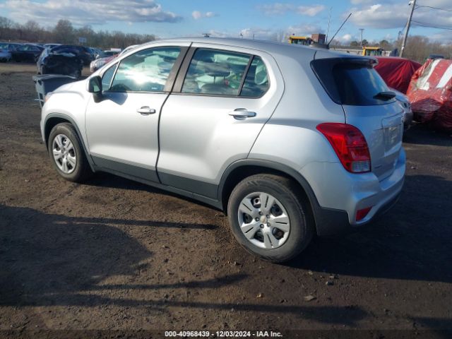 KL7CJKSB7JB611537 Chevrolet TRAX LS