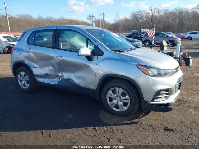 KL7CJKSB7JB611537 Chevrolet TRAX LS