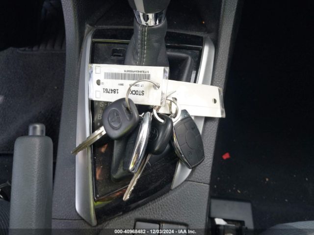 5YFBURHE4HP655670 Toyota COROLLA L