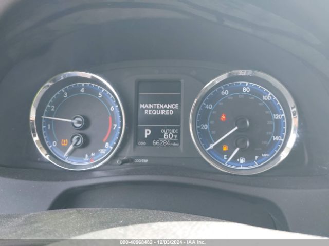 5YFBURHE4HP655670 Toyota COROLLA L