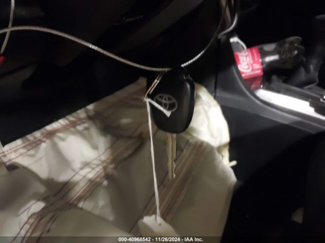 2T1BURHEXHC830455 Toyota COROLLA LE