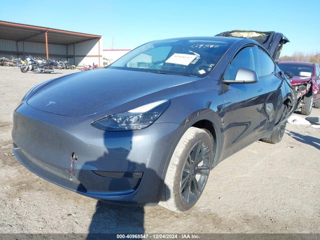 2023 TESLA MODEL Y 7SAYGDEE0PA169585 Photo 1