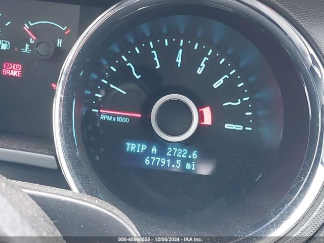 1ZVBP8AM2E5253977 Ford Mustang V6