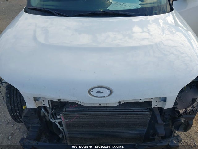 KIA Soul 2018 KNDJN2A23J7504617 Image 10