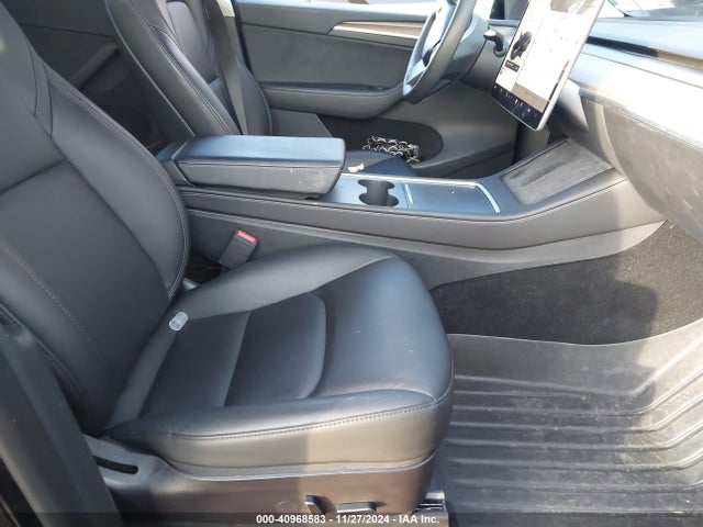2023 TESLA MODEL Y 7SAYGDEE7PF688703 Photo 4
