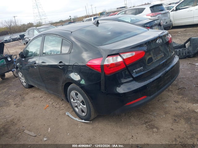 KIA FORTE LX 2015 KNAFK4A67F5285688 Image 3
