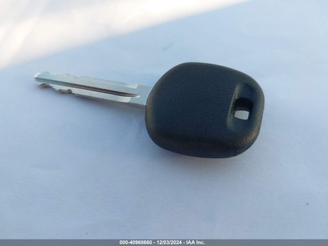 JTDKDTB39E1085637 Toyota Prius C One