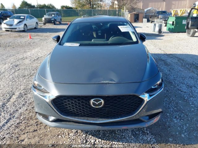 JM1BPACL1N1509810 Mazda Mazda3 Carbon Edition
