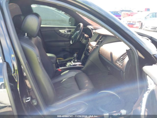 JN8CS1MW0HM415520 Infiniti QX70