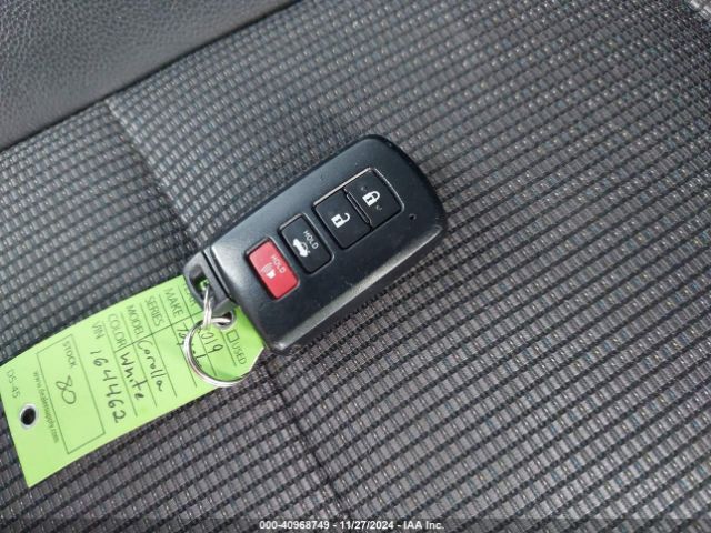 2T1BURHE8KC164462 Toyota COROLLA SE