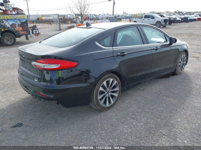 Ford FUSION SE 2019 3FA6P0T90KR270063 Image 4