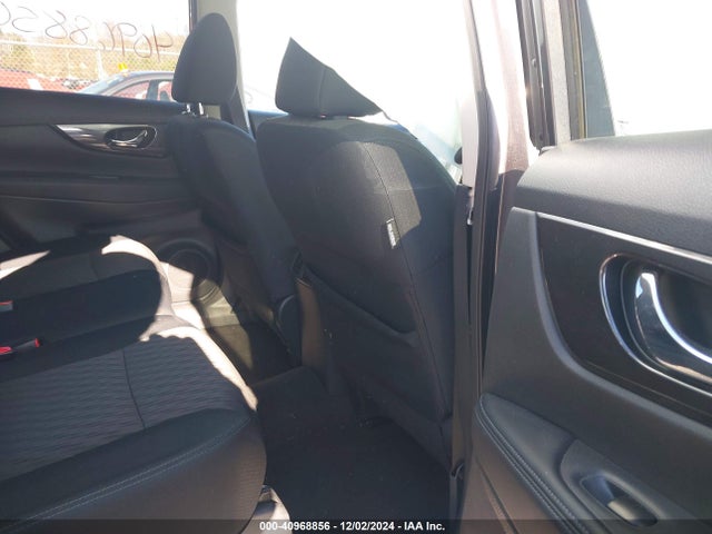 Nissan ROGUE SV 2018 5N1AT2MV3JC819707 Image 8