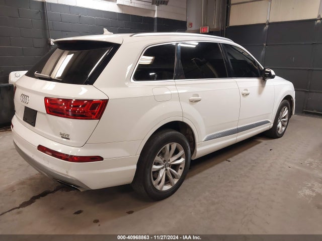 2017 AUDI Q7 WA1AAAF79HD033640 Photo 3