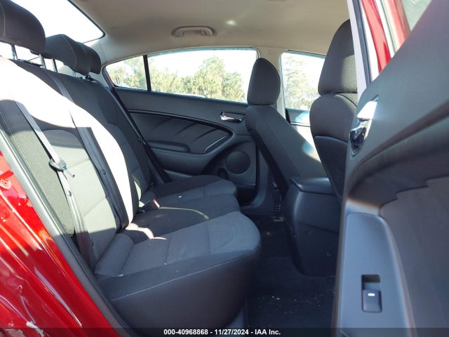 KIA FORTE S 2017 3KPFL4A70HE045608 Image 8