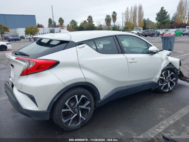 NMTKHMBX3JR021862 Toyota C-HR XLE