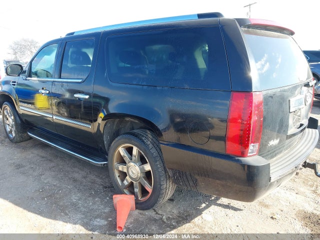 2007 CADILLAC ESCALADE ESV 1GYFK66827R378163 Photo 2