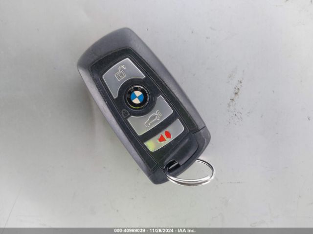 WBA8E1G54GNT36045 BMW 320i