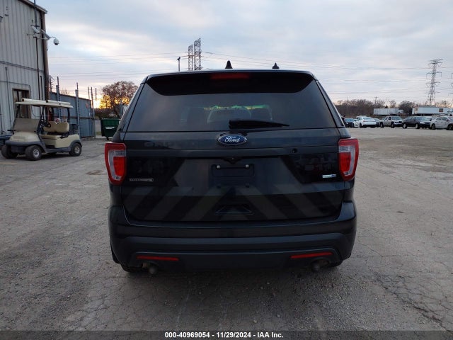 Ford Utility Police Interceptor 2017 1FM5K8AR2HGA37139 Image 16