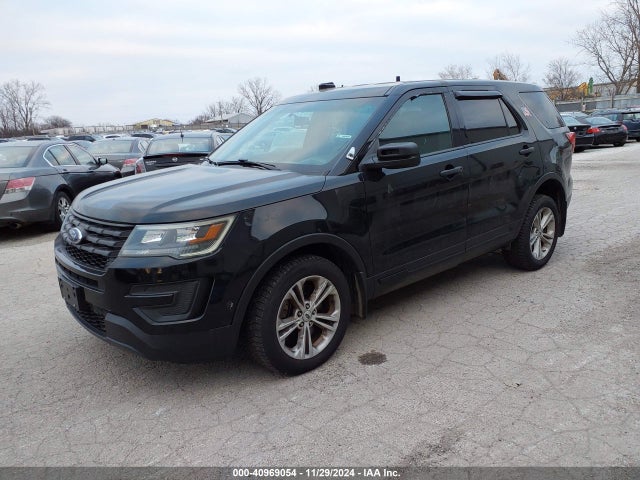Ford Utility Police Interceptor 2017 1FM5K8AR2HGA37139 Image 2