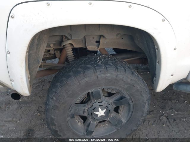 5TFDW5F11GX504278 Toyota Tundra Sr5 5.7l V8