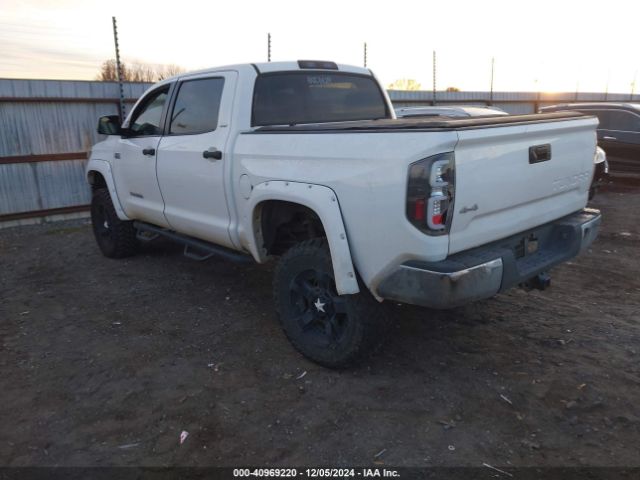 5TFDW5F11GX504278 Toyota Tundra Sr5 5.7l V8