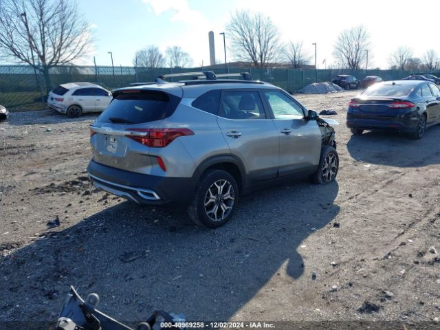 KNDERCAA8P7467608 KIA SELTOS EX