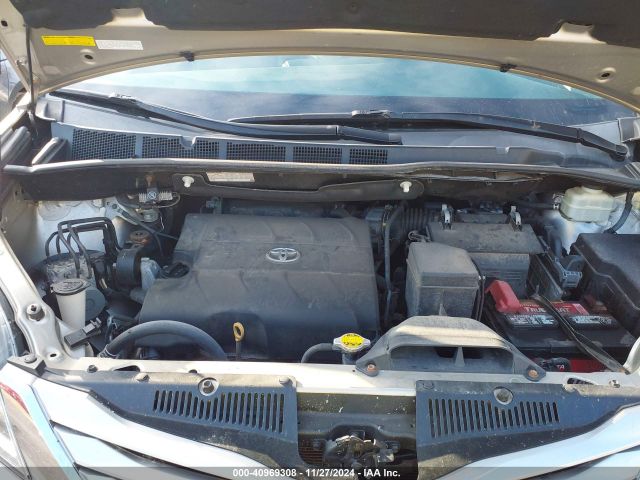 5TDDK3DC2GS136042 Toyota Sienna Limited Premium 7 Passenger
