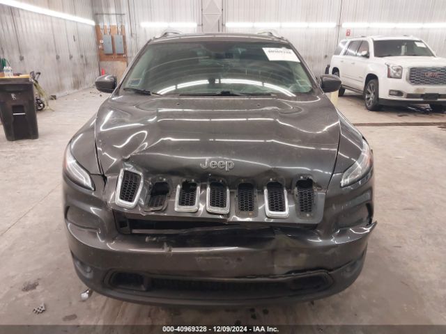1C4PJMCS9HW563119 Jeep Cherokee Latitude 4x4