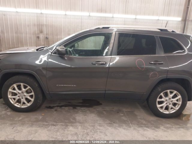 1C4PJMCS9HW563119 Jeep Cherokee Latitude 4x4