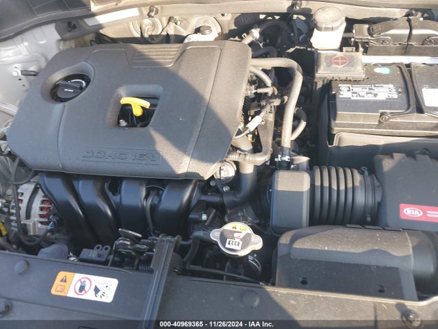 KIA SOUL LX 2022 KNDJ23AU3N7801683 Image 10