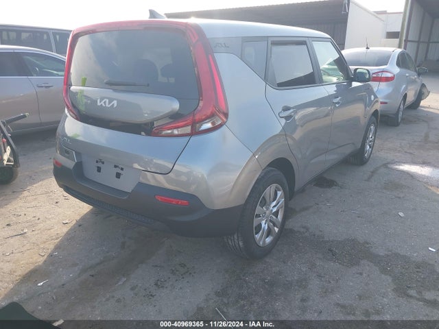 KIA SOUL LX 2022 KNDJ23AU3N7801683 Image 4