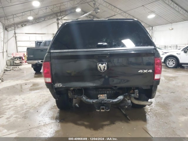 RAM 1500 Express  4x4 6'4 Box 2018 1C6RR7FT1JS348507 Image 16