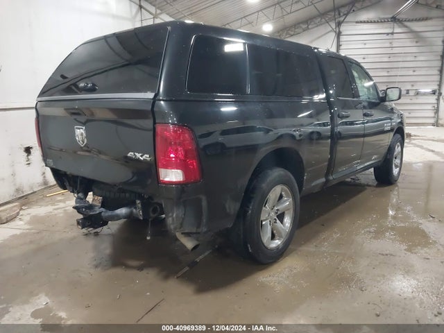 RAM 1500 Express  4x4 6'4 Box 2018 1C6RR7FT1JS348507 Image 4